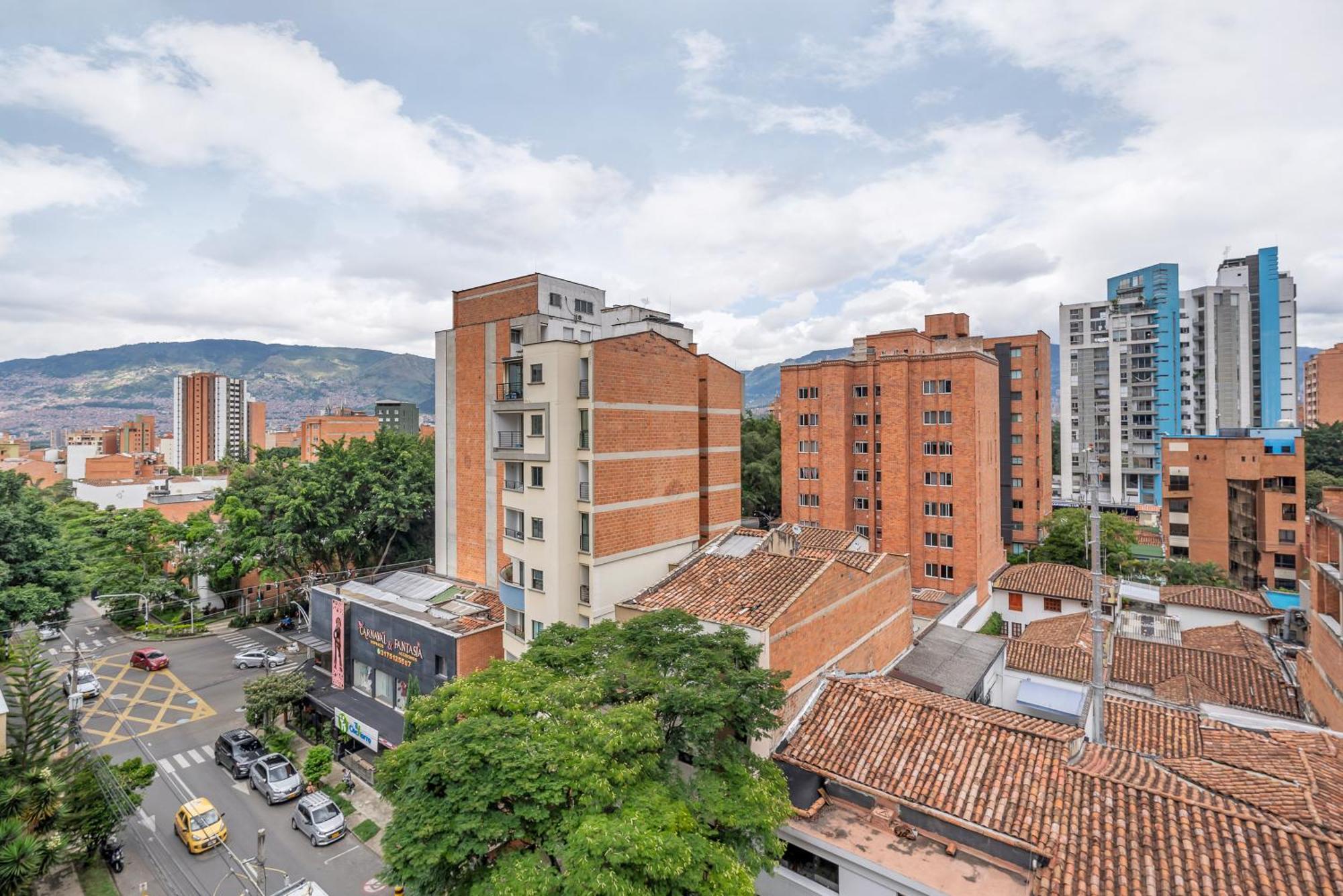 Apartamentos Housy Laureles 麦德林 外观 照片